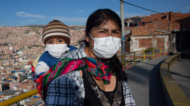 Π.Ο.Υ: Οι μάσκες από μόνες τους δεν είναι «θαυματουργή λύση» ενάντια στον νέο κορωνοϊό